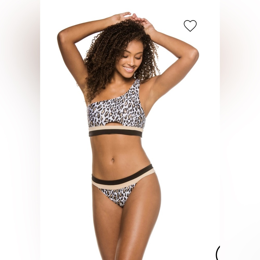 NWT Summerful One Shoulder Brontë & Captiva Brazilian Leopard Bikini Swimsuit